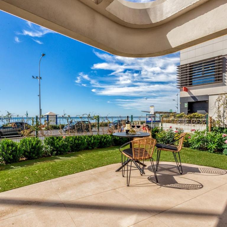 Luxury Málaga Beachfront Triplex Private Garden - Apartamento con 3 dormitorios - Frente al océano - 20