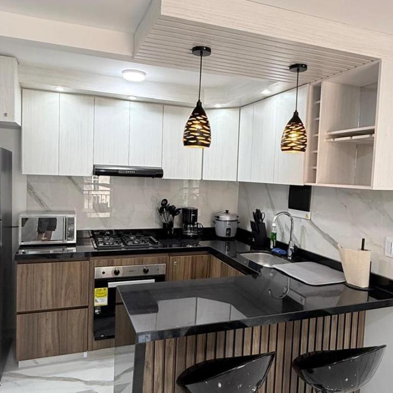 Modern & Luxury 3 bedroom apartment AC Parking - Apartamento de 3 dormitorios - 1