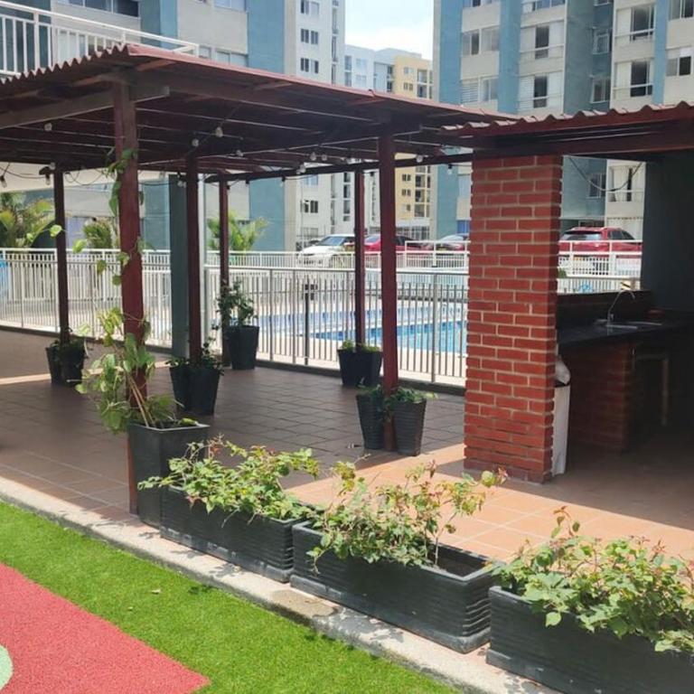 apto condominio zona norte - Apartamento - 25