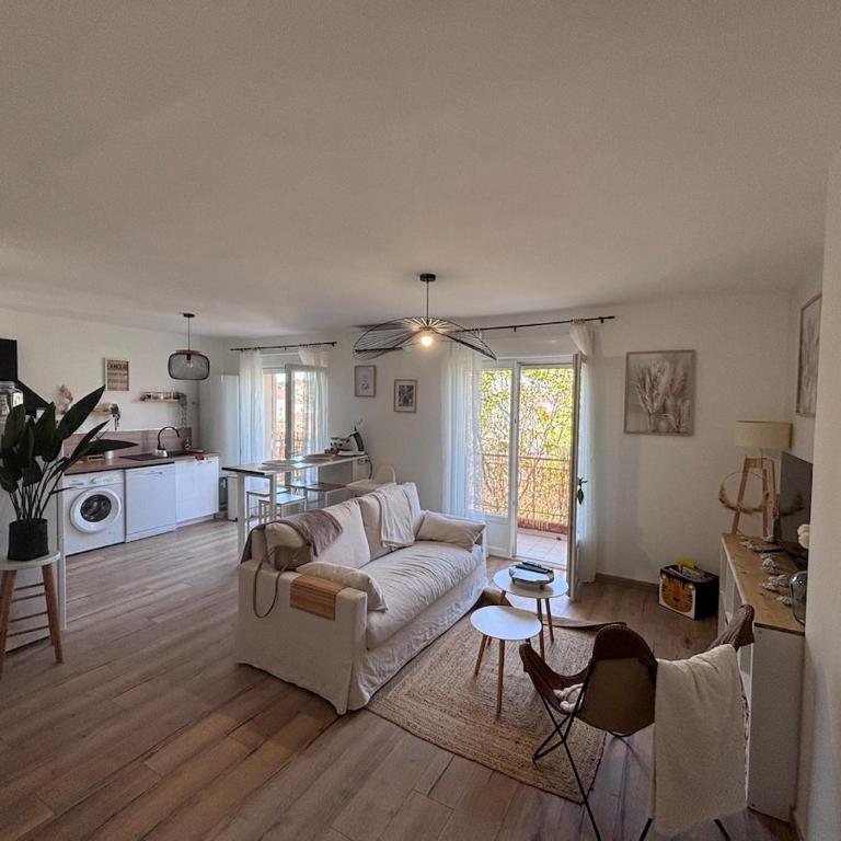 cocon nimois - clim et parking - Appartement 2 Chambres - 10