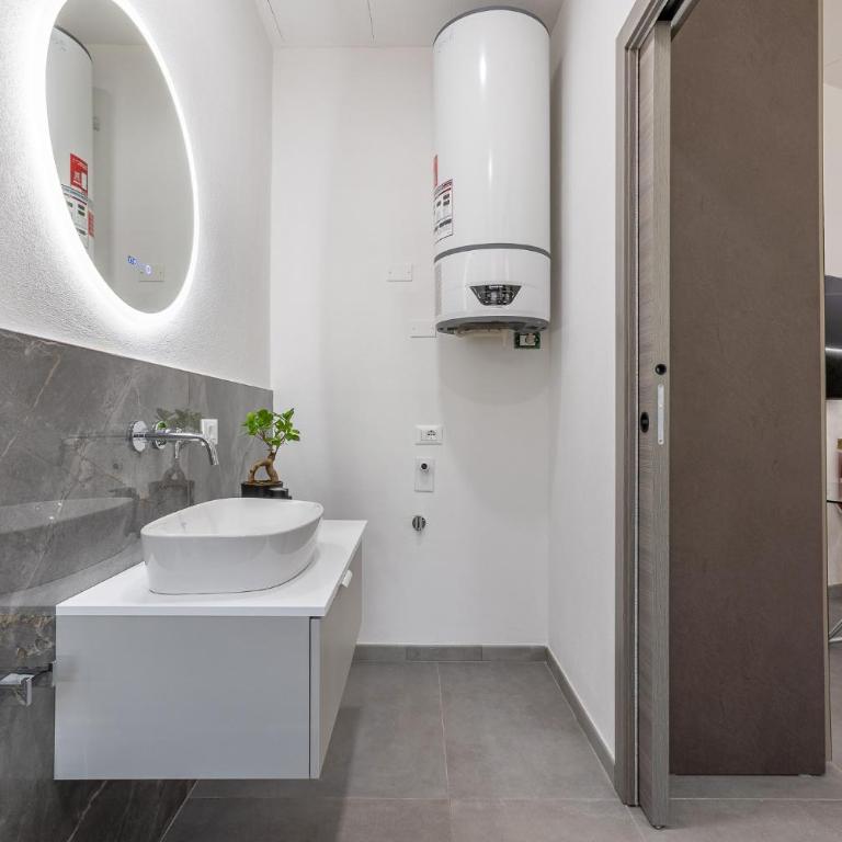 Suite Home Ferrara Piazzetta dei Combattenti - Appartamento con 1 Camera da Letto - 8