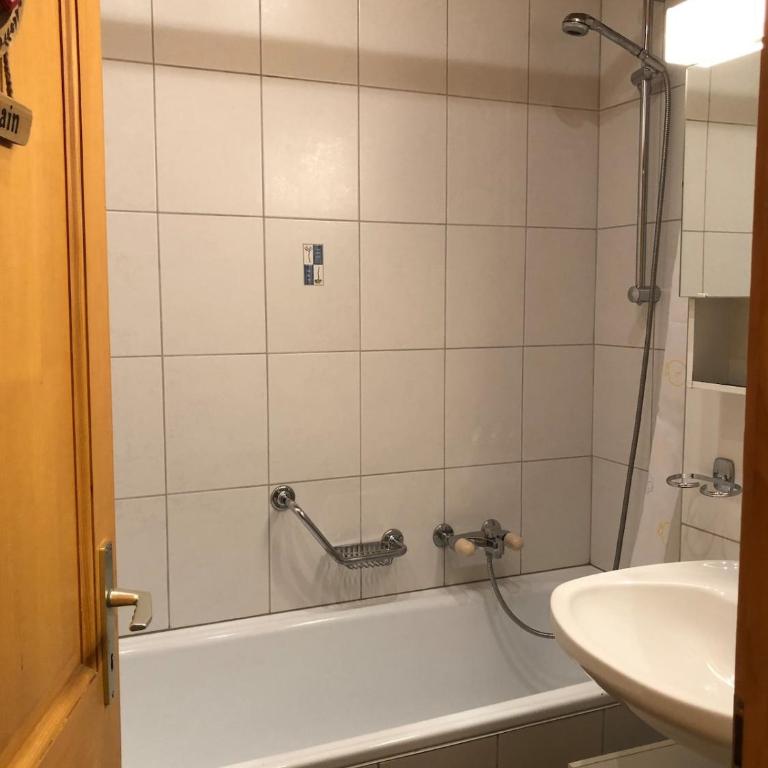 Bel appartement 6 à 10 p face aux dents du midi - Apartamento con 4 dormitorios - 6