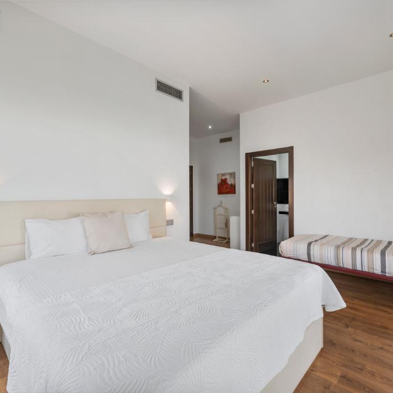 Villa in walking distance to amenities - Casa de 3 dormitorios - 14