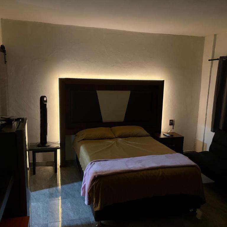 SaVilie 3 - Terraza Oblatos - IMSS - Restaurantes - Two-Bedroom Apartment - 1