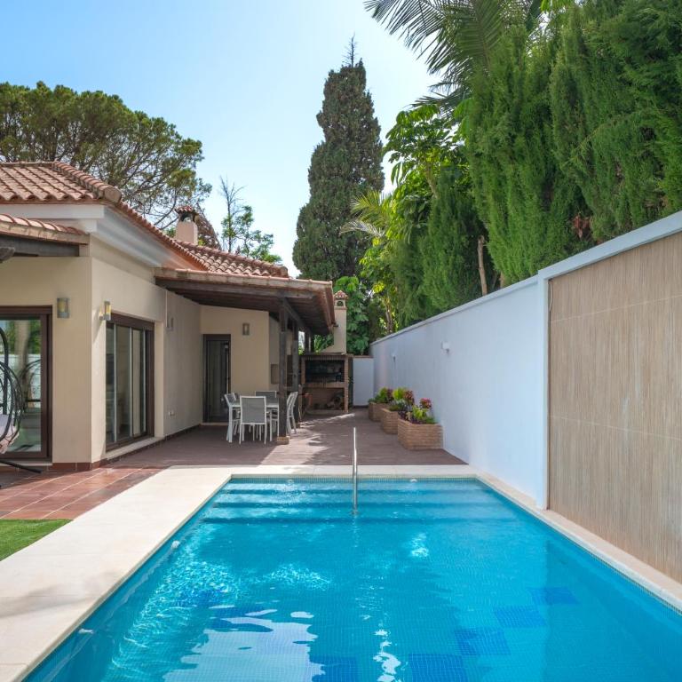 Villa in walking distance to amenities - Casa de 3 dormitorios - 30