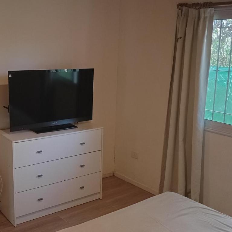 Guest house on shared land - Three-Bedroom Apartment - 11