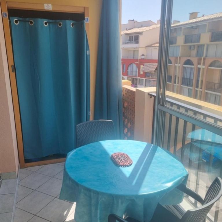 Appart lumineux Piscine Parking - Two-Bedroom Apartment - 10