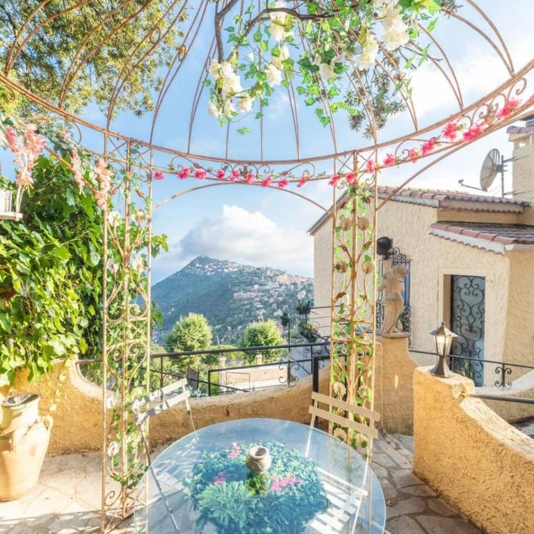La Turbie Villa with Monaco Views, Pool & Sauna - Villa - 8