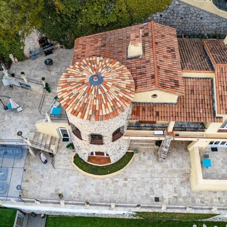 La Turbie Villa with Monaco Views, Pool & Sauna - Villa - 21