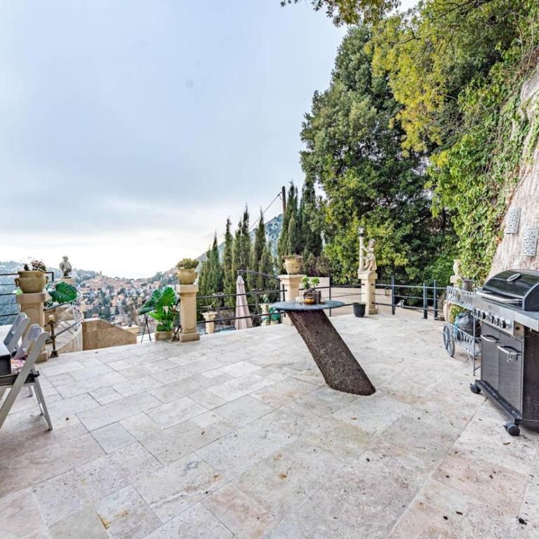 La Turbie Villa with Monaco Views, Pool & Sauna - Villa - 25