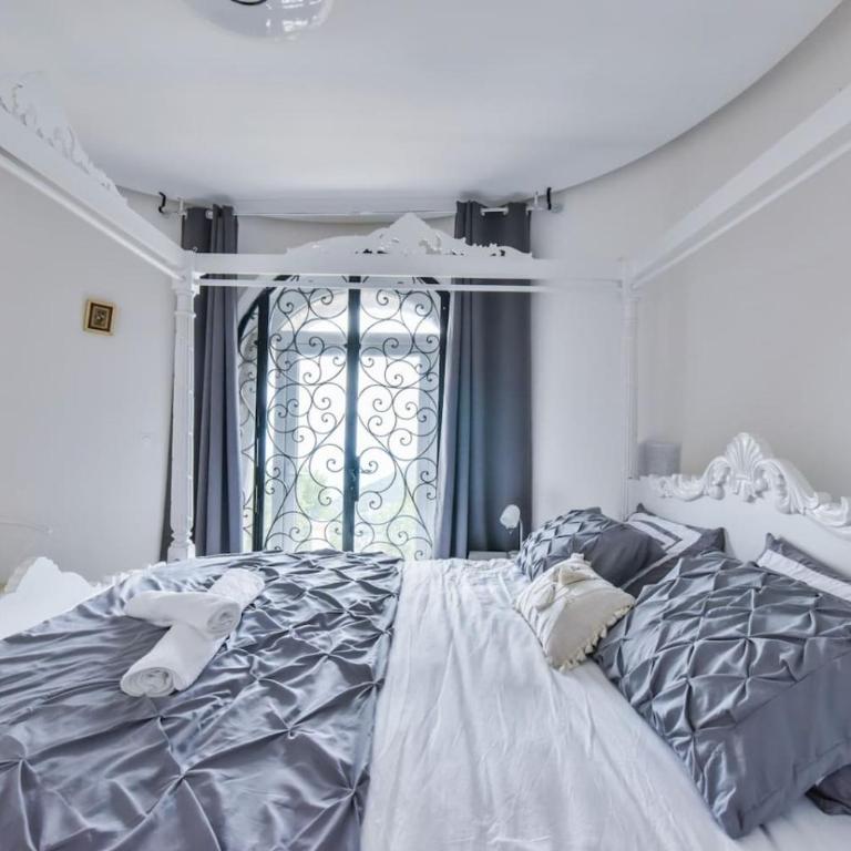 La Turbie Villa with Monaco Views, Pool & Sauna - Villa - 28
