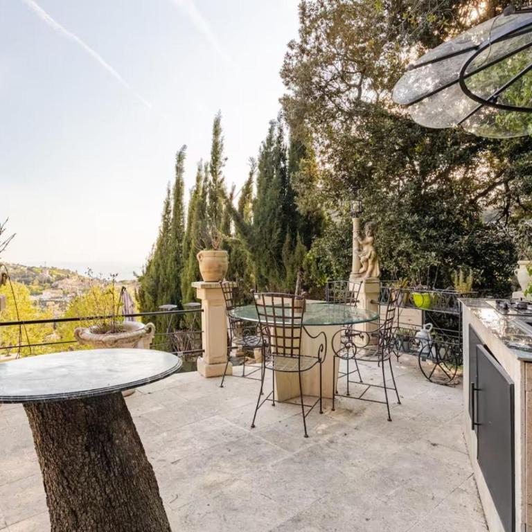 La Turbie Villa with Monaco Views, Pool & Sauna - Villa - 39