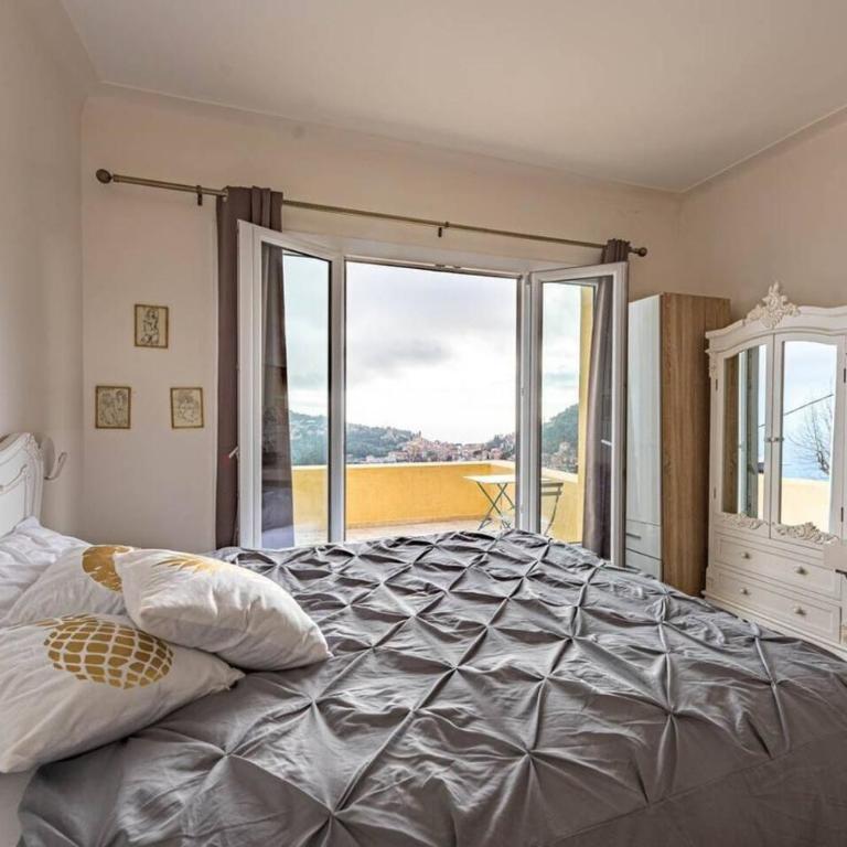 La Turbie Villa with Monaco Views, Pool & Sauna - Villa - 43