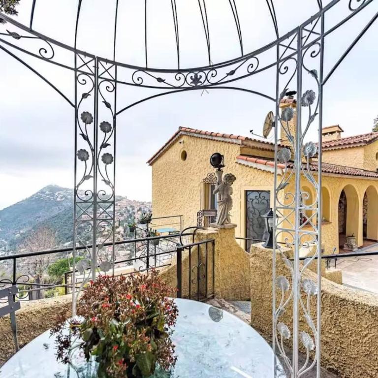 La Turbie Villa with Monaco Views, Pool & Sauna - Villa - 45
