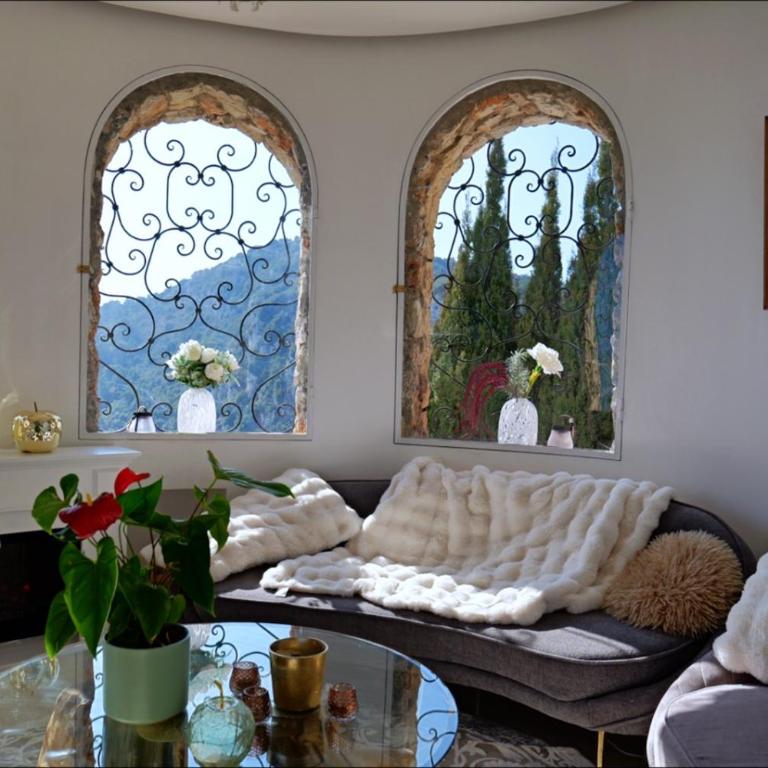 La Turbie Villa with Monaco Views, Pool & Sauna - Villa - 53