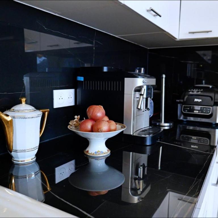 La Turbie Villa with Monaco Views, Pool & Sauna - Villa - 54