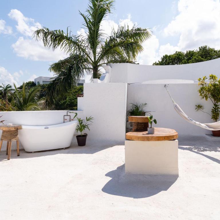 Enigmatic Boutique Hotel - Suite con terraza - 12