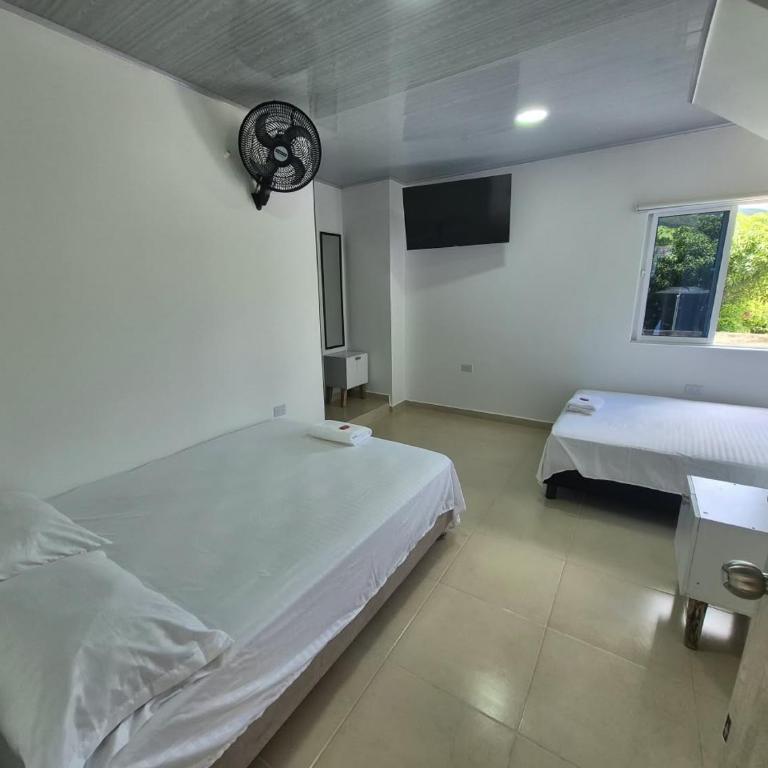 Iku Hotel - Habitación Doble Económica - 1