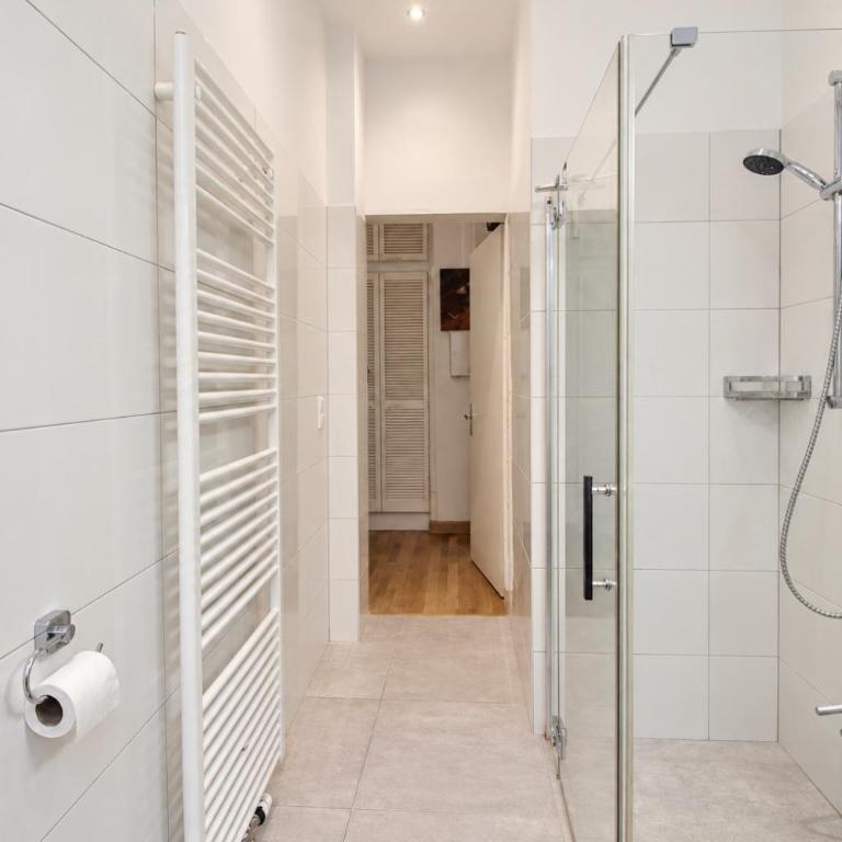 Spacious 3BR Apartment sleeps 10 NEAR Oktoberfest - Appartamento con 3 Camere da Letto - 7