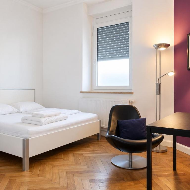 Spacious 3BR Apartment sleeps 10 NEAR Oktoberfest - Appartamento con 3 Camere da Letto - 3