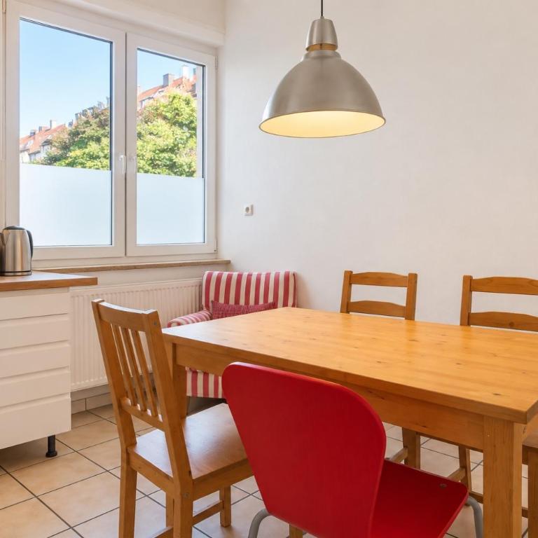 Spacious 3BR Apartment sleeps 10 NEAR Oktoberfest - Appartamento con 3 Camere da Letto - 6