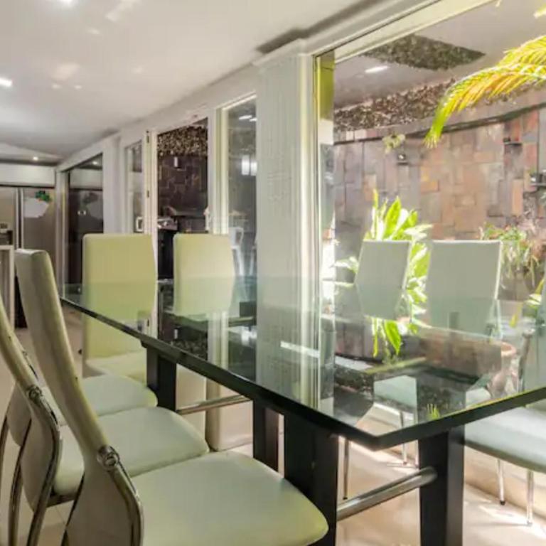 Espacioso apartamento con jacuzzi y mesa de billar - Apartamento - 6