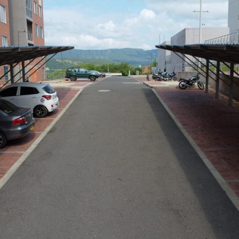 Apartamento en El Peñón, Girardot - Apartamento de 3 dormitorios - 35