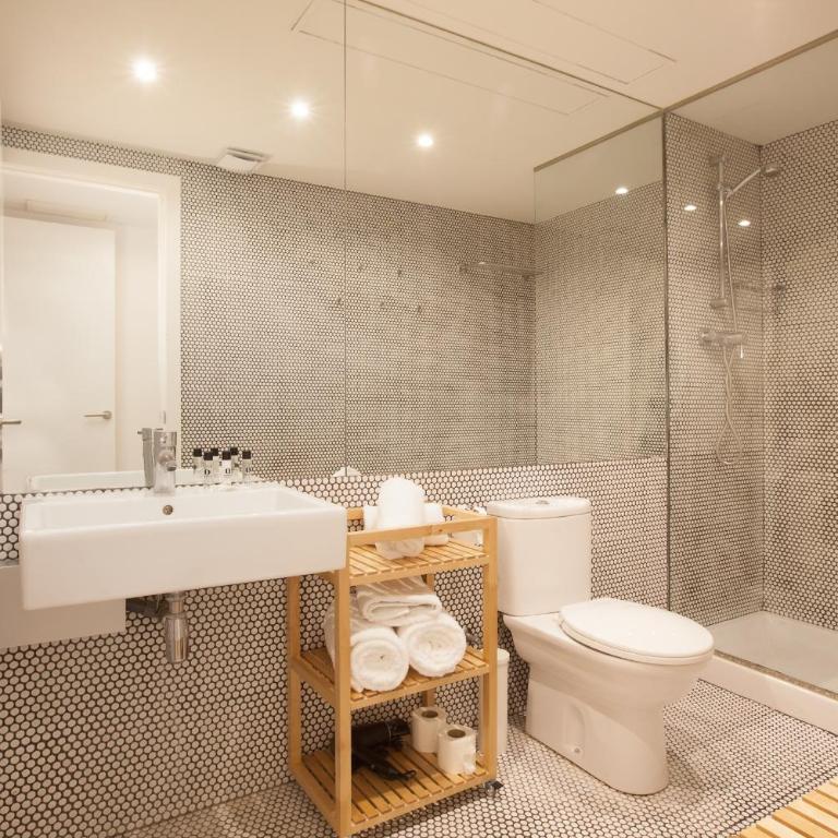 Canela Homes BARCELONA MACBA - Two-Bedroom Apartment - 15