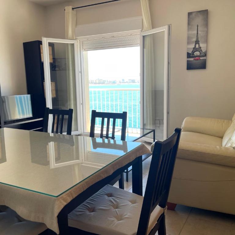 Cádiz frente al mar - Apartamento de 2 dormitorios - 1