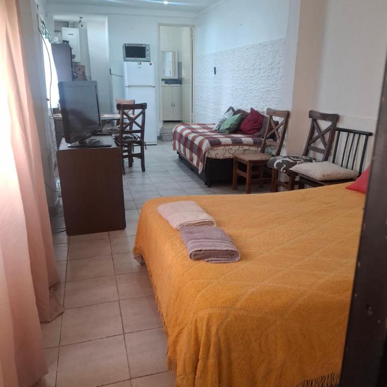 Alojamiemto temporario en Buenos Aires Casa con Jardín Hasta 7 huéspedes - Two-Bedroom Apartment - 8