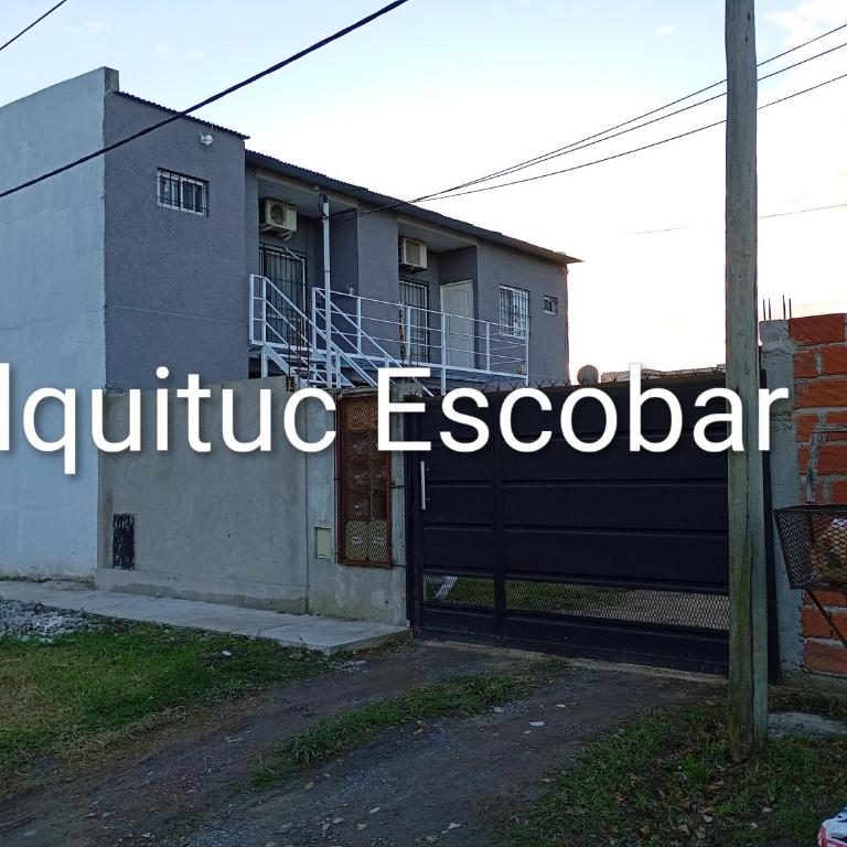 Alquituc Escobar - Habitación Familiar con balcón - 12