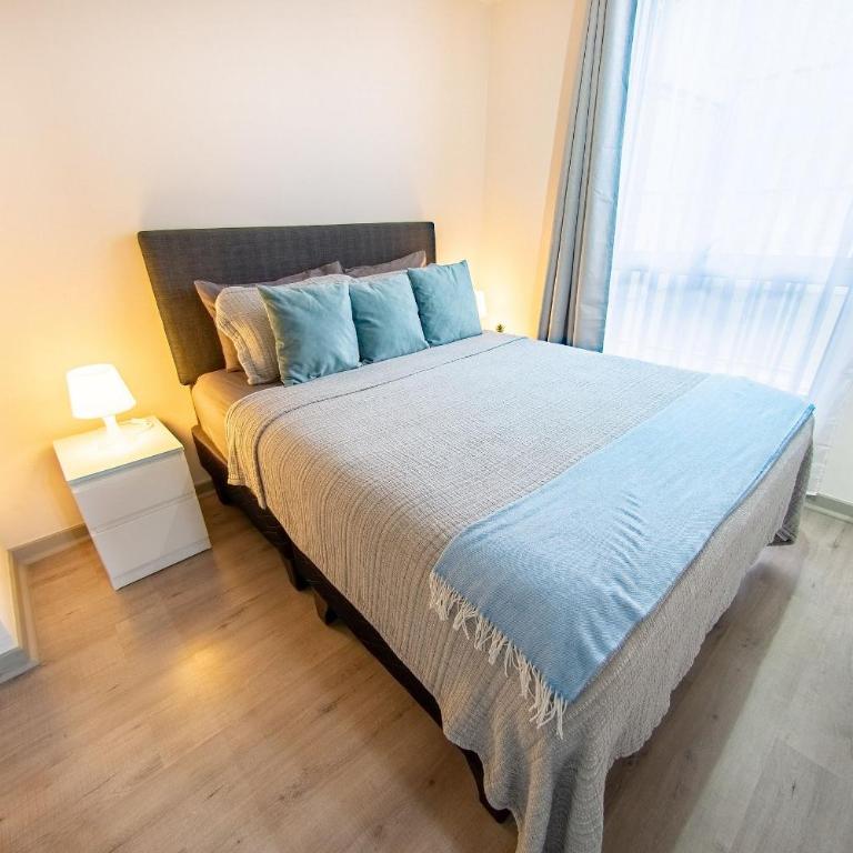 AR APT Furnished apartment in the Historic District near the Metro in Cumming - Apartment with Balcony - 4