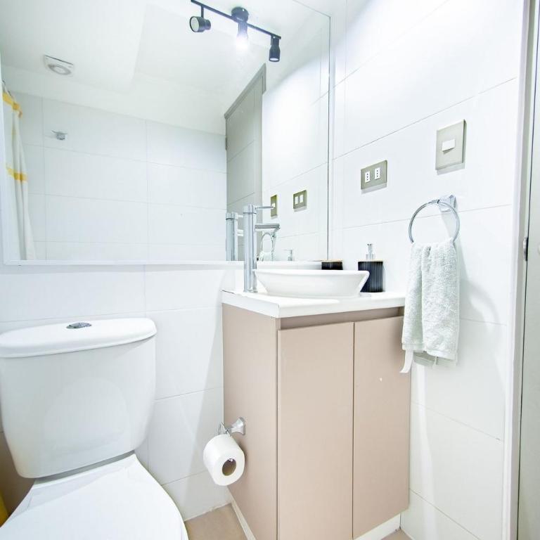 AR APT Furnished apartment in the Historic District near the Metro in Cumming - Apartment with Balcony - 11