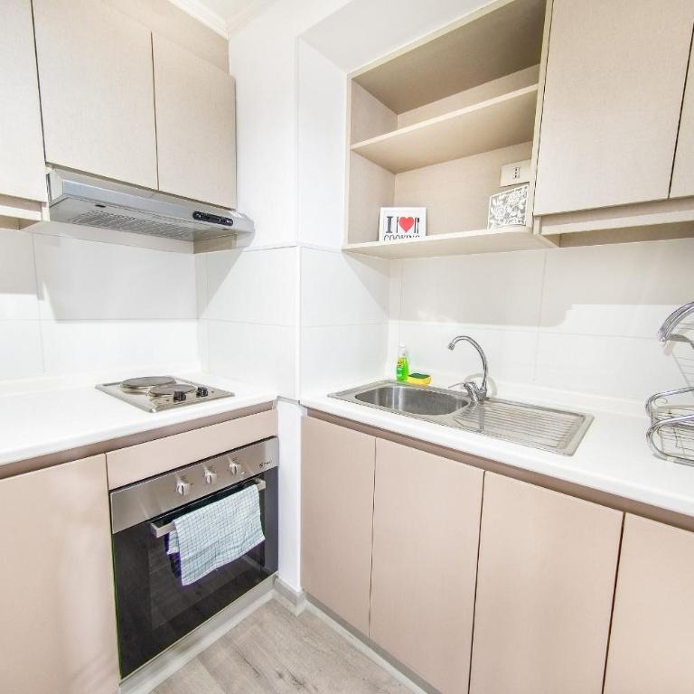 AR APT Furnished apartment in the Historic District near the Metro in Cumming - Apartment with Balcony - 19