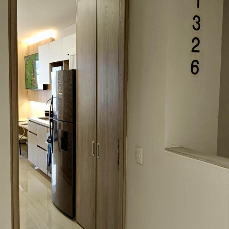 Loft Piso 13 - Vista a Sierra Nevada - Playa Salguero - One-Bedroom Apartment - 13