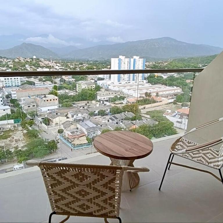 Loft Piso 13 - Vista a Sierra Nevada - Playa Salguero - One-Bedroom Apartment - 17