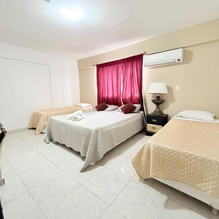 Hotel Arthaus - Quadruple Room - 6