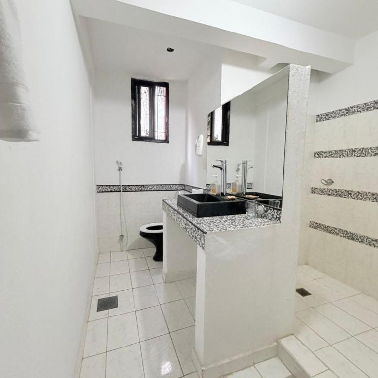 Hotel Arthaus - Quadruple Room - 7