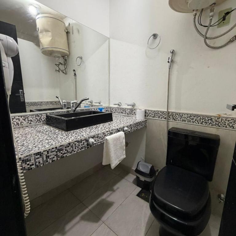 Hotel Arthaus - Triple Room - 5