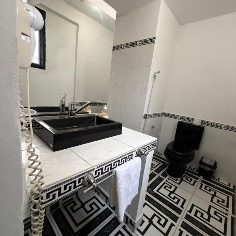 Hotel Arthaus - Quadruple Room - 12