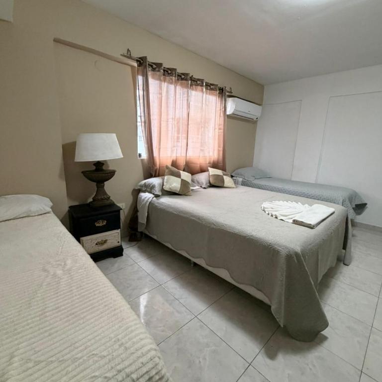 Hotel Arthaus - Quadruple Room - 13
