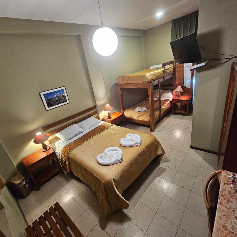 El Caminante Class - Quadruple Room - 1