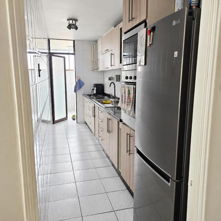 Departamento Hermosa Vista y Ubicación, Las Condes - Three-Bedroom Apartment - 14