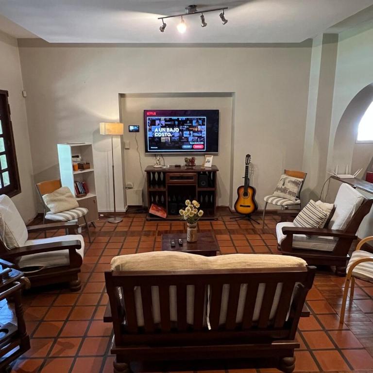 Importante casa en Fisherton - Four-Bedroom House - 2