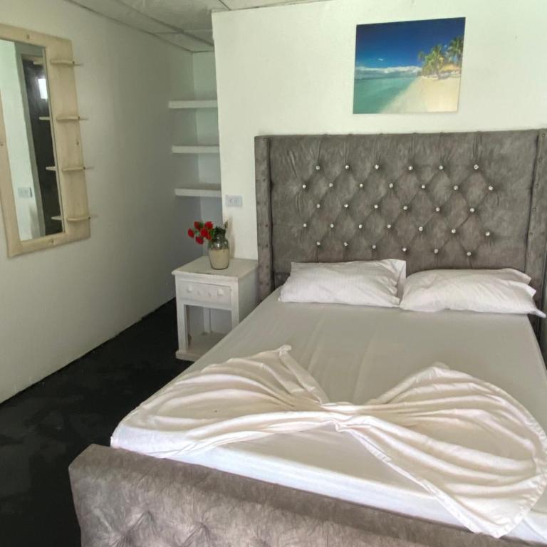 Hotel Los 3 Chamos - Queen Room with Balcony - 2
