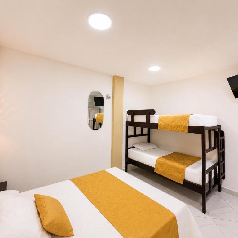 HOTEL HERMOSO CARIBE - Habitación Cuádruple con baño privado - 2