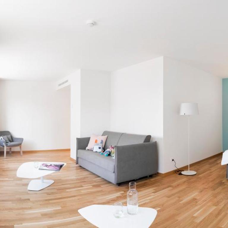 Hôtel des Patients - Doppelzimmer mit Kingsize-Bett - 8