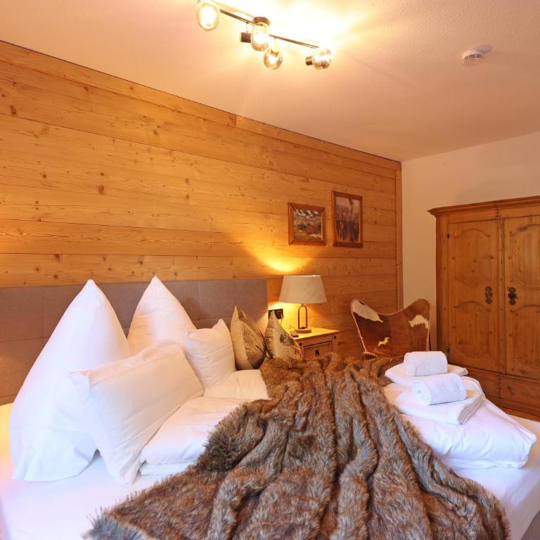 Ruhige Chalet-Style Suite am Kurpark neben der Therme - Apartment - 2