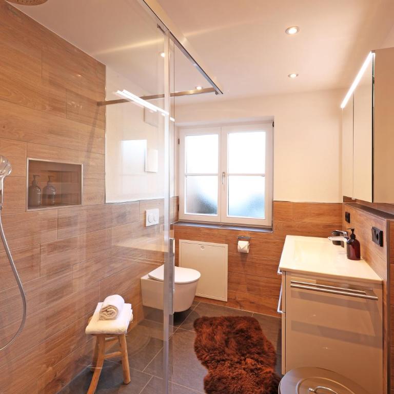 Ruhige Chalet-Style Suite am Kurpark neben der Therme - Apartment - 16