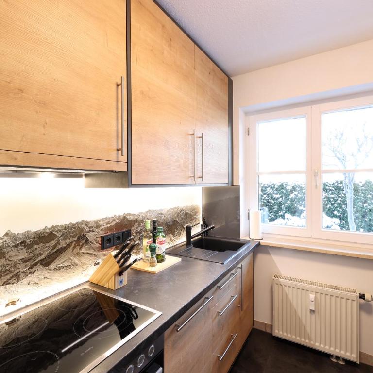 Ruhige Chalet-Style Suite am Kurpark neben der Therme - Apartment - 17